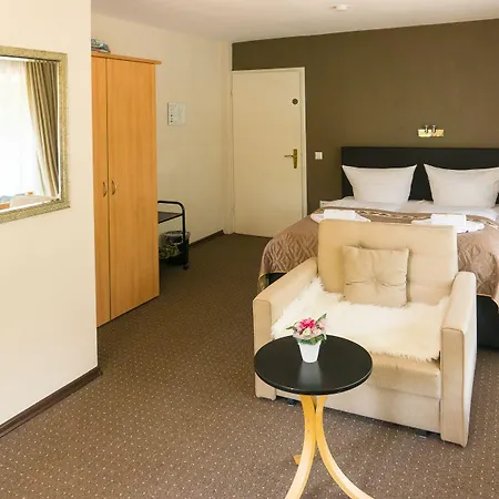 Szálloda Kraehenbad 3*