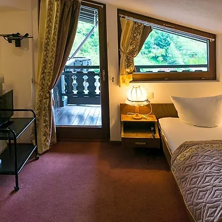 Kraehenbad 3*