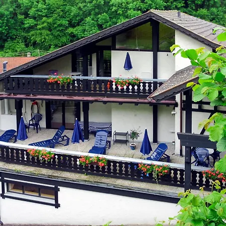 Kraehenbad Szálloda Schenkenzell