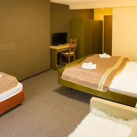 Hotell Kraehenbad 3*